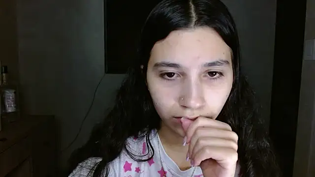 חדר צ'אט בשידור חי של mia__lopez_