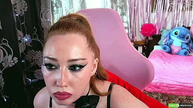 Živá chatovací místnost TinaBrook