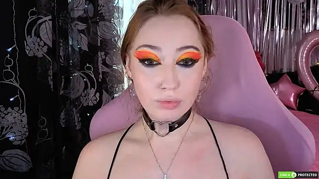 TinaBrook's Live XXX Chat