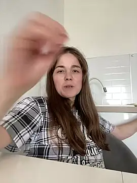 Lady_woman Adlı Modelin Canlı Sohbet Odası