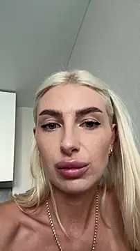 Mia_Roxie – live chatrum