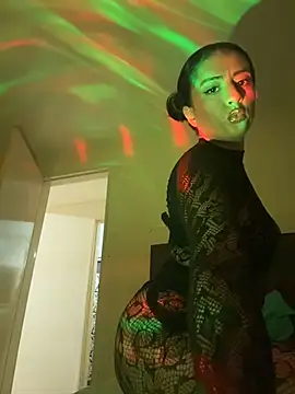 SweetHushvioletn Live-seksikameraesitys