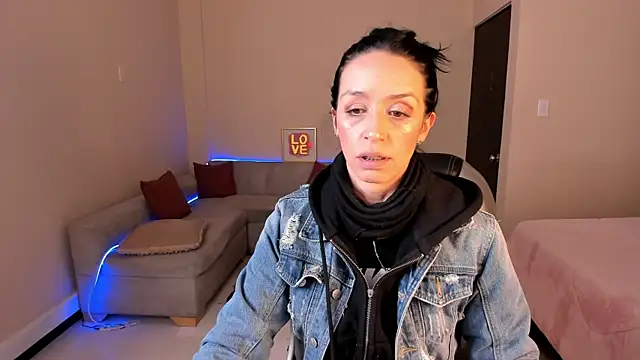 Kristen_Garner élő chatszobája