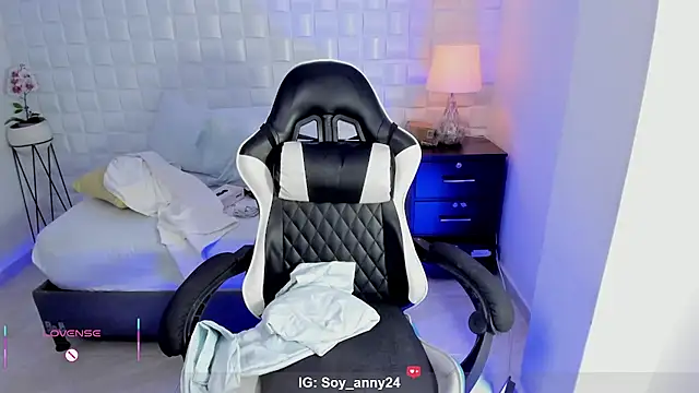 Sala de chat en directo de anny_rouse24