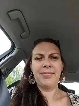 Lea_Fontaine's Live Chat Room