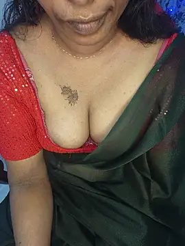 Malluivaniya's Live Chat Room