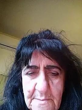 Lovely_Lori élő chatszobája