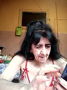 Lovely_Lori Adlı Modelin Canlı Sohbet Odası
