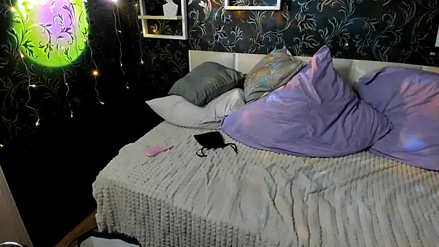 SofiaLovelyC Adlı Modelin Canlı Sohbet Odası
