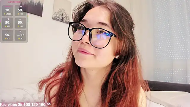elimeowy Adlı Modelin Canlı Sohbet Odası