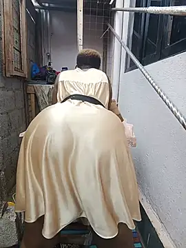 Ledi_brown Adlı Modelin Canlı Sohbet Odası
