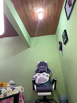 KattalellaGomez Live Chatrum