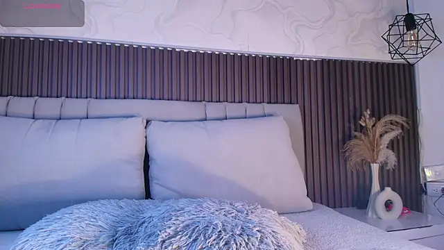 Živá chatovací místnost SHANONCLARK