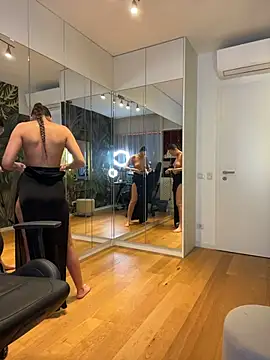MileySin1111 Adlı Modelin Canlı Sohbet Odası