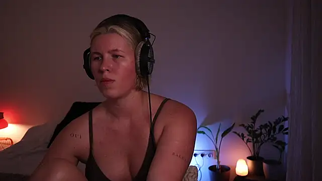 moonamii Live Chatrum