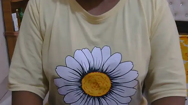 Sala de chat ao vivo de konika_1212