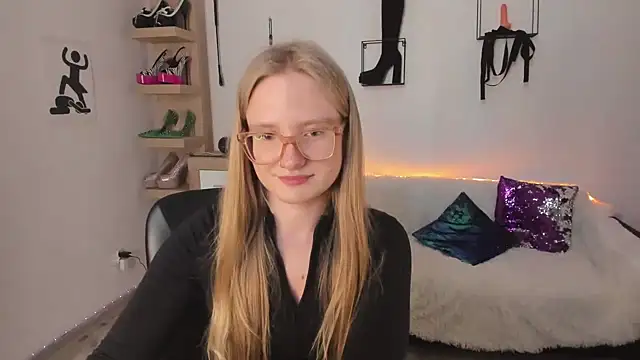 Pokój czatu na żywo – NancyHottie