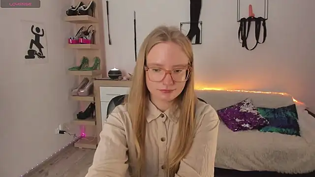 NancyHottie Adlı Modelin Canlı Sohbet Odası