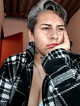 Yessi_rousse – live chatrum