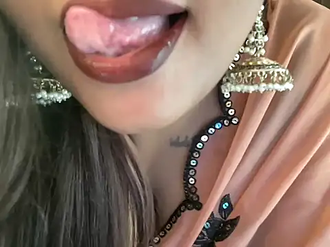 shanayaaa_1 – Naživo XXX chat