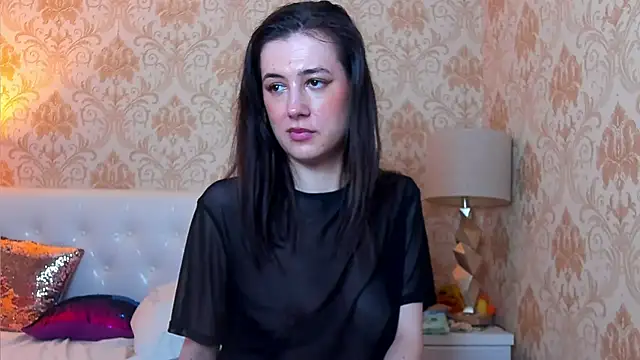 JuliaHunts Adlı Modelin Canlı Sohbet Odası