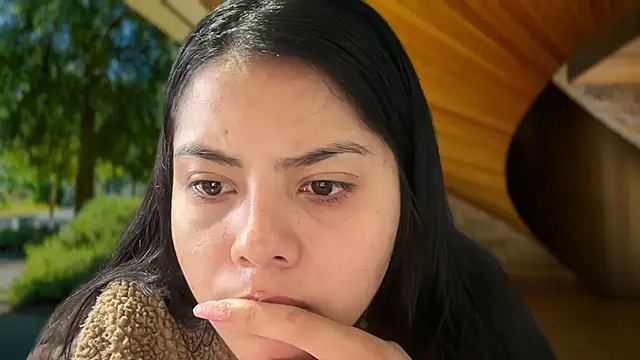 Živá chatovací místnost naughty__alexia