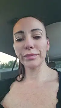 Živá chatovací místnost milflovelyxxx