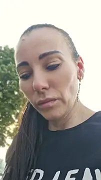 milflovelyxxx Live Chatraum