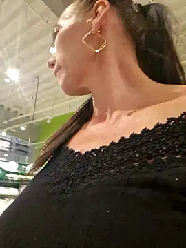 Živá chatovací místnost milflovelyxxx