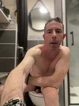 Chat soba uživo modela Exhibsexe