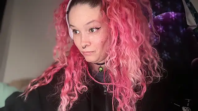FRRANNKIE's Live Chat Room