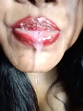 Hotlisa Adlı Modelin Canlı Sohbet Odası