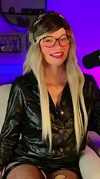 Kittychatte's Live Chat Room