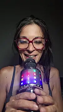 Viola43 Live Chatraum