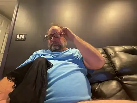 Chatroom en direct de 13B_MasterGunner