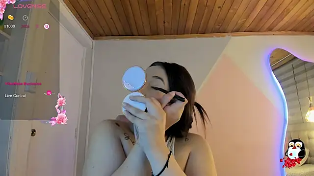 cristal__hot_1 Adlı Modelin Canlı Sohbet Odası