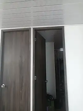 Chat soba uživo modela LatexDevil_Blondie