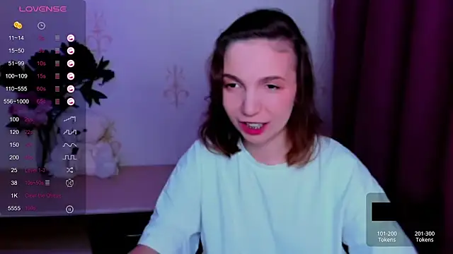 KindHazelHere_ Live Chatraum