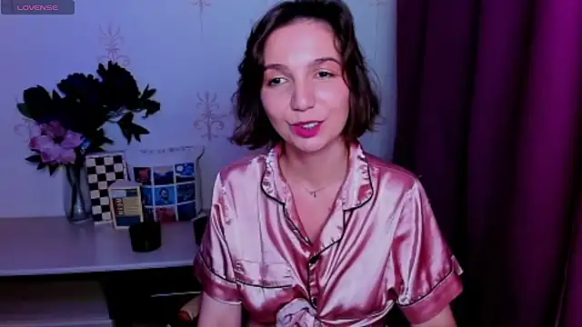 KindHazelHere_n Live chat-huone