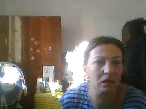 ShawnaAdams' Live Chat Room