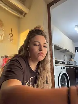Chatroom en direct de Rania_Stitch