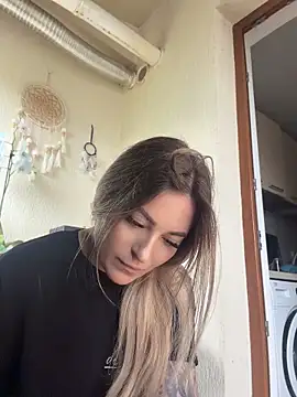 Rania_Stitch – live chatrum