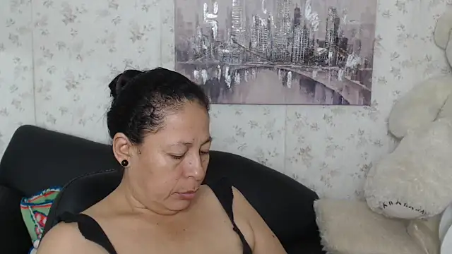 mature_martina – Naživo chatovacia miestnosť