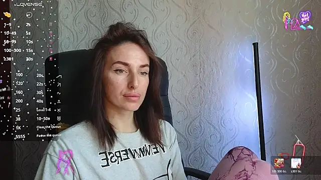 Pokój czatu na żywo – xx_adrihanna_xx