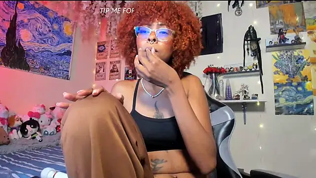 Sala de chat en directo de Cristal_Jonas@xh