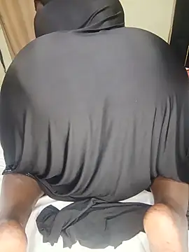 Blackbigbooty1 Adlı Modelin Canlı Sohbet Odası