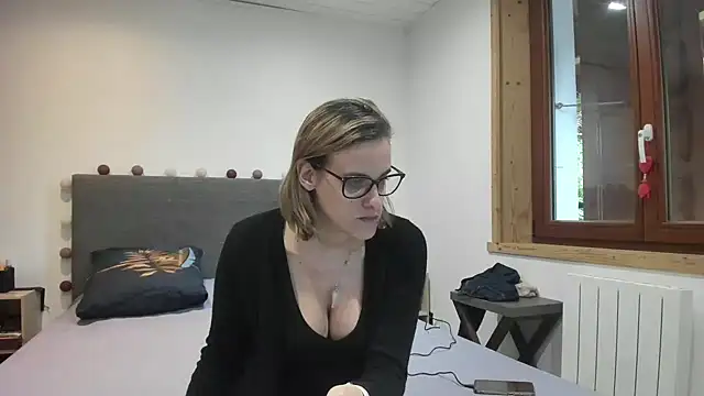 Madame_Callie Live Chatraum