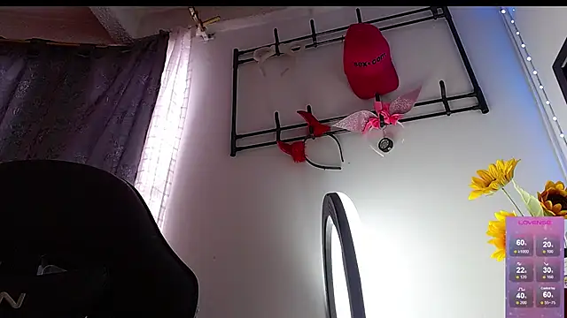 Chat soba uživo modela Niky_777