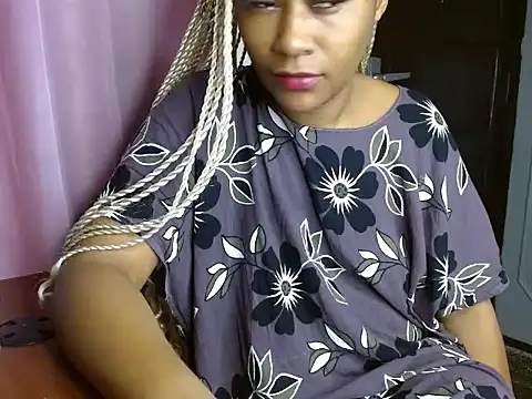 savage_laura – live chatrum