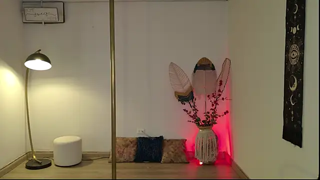 غرفة دردشة Kat_Art المباشرة
